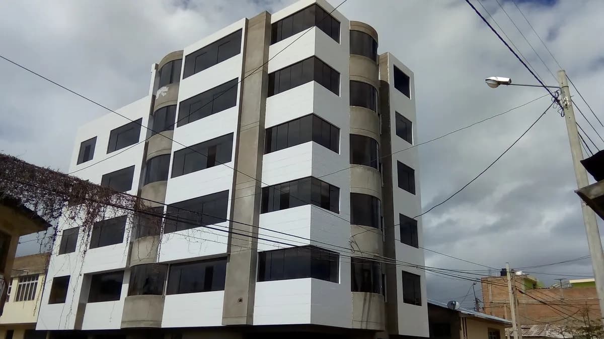 Edificio Residencial La Cantuta - Toma 1